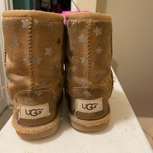 Ugg boots size 10 toddler